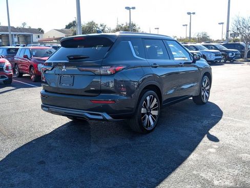 New 2026 Mitsubishi Outlander SEL image 6