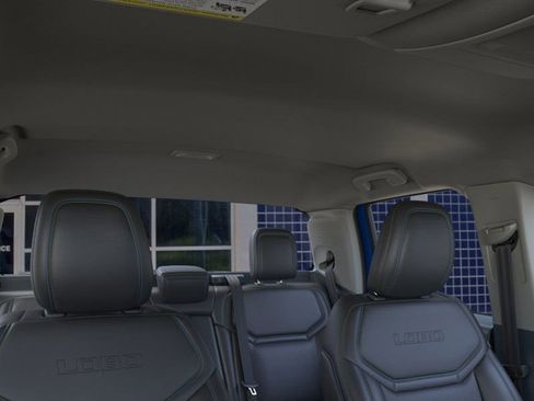 New 2025 Ford Maverick Lobo image 13