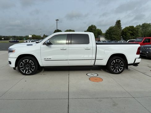 Used 2025 RAM 1500 Limited AWD/4WD image 5