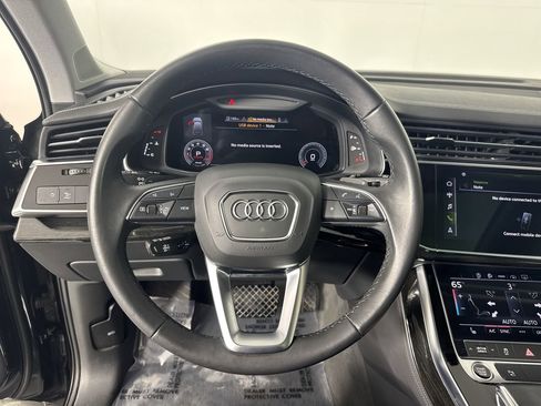 Used 2023 Audi Q7 3.0T Premium Plus w/ Premium Plus Package AWD/4WD image 13