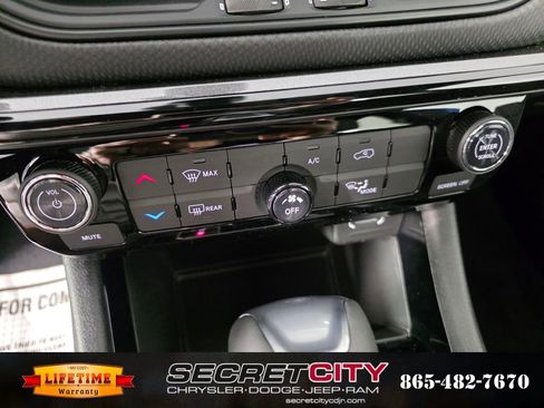 New 2026 Jeep Compass Latitude image 24