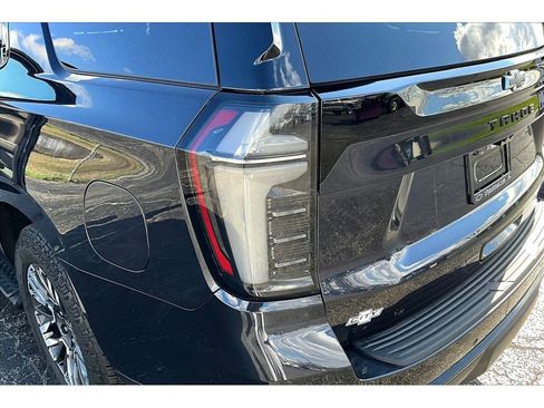 Used 2026 Chevrolet Tahoe Z71 w/ Z71 Off-Road Package image 31