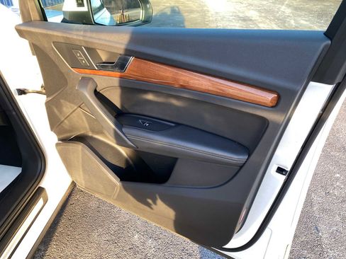 Used 2021 Audi Q5 Premium Plus image 39