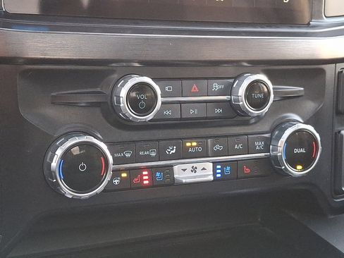 Used 2025 Ford F350 Lariat w/ Lariat Ultimate Package image 16