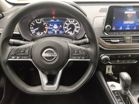 Used 2023 Nissan Altima 2.5 SV image 22