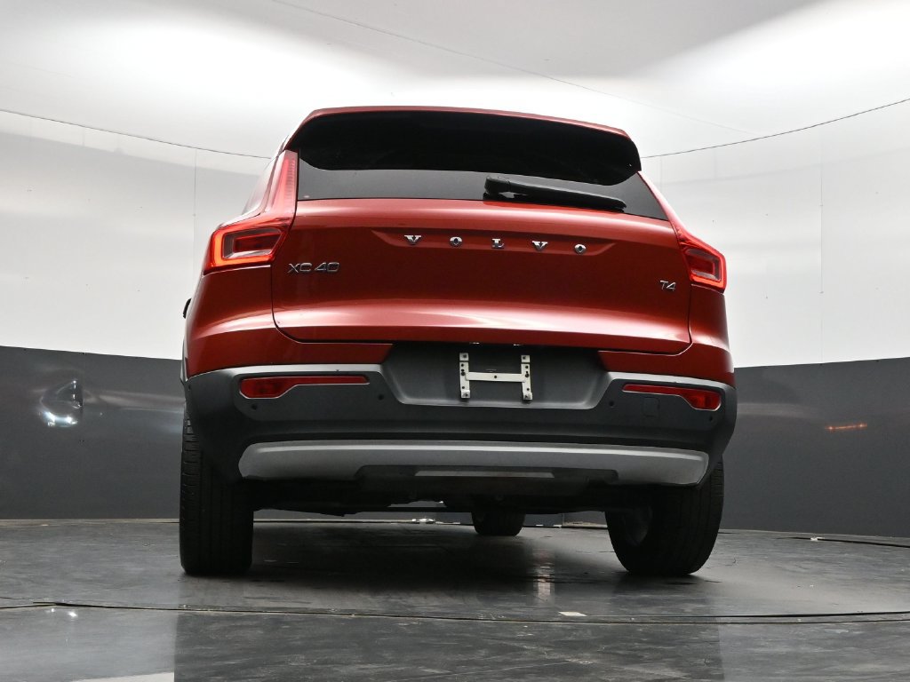 Used 2019 Volvo XC40 T4 Momentum FWD image 36