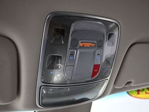 Used 2024 Genesis GV80 2.5T image 37