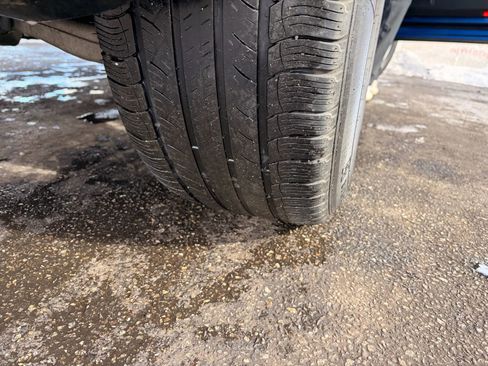 Used 2017 Porsche Macan image 43