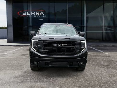 Used 2022 GMC Sierra 1500 Elevation w/ Preferred Package AWD/4WD image 8