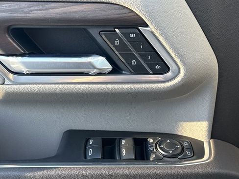 New 2026 GMC Sierra 2500 SLT w/ SLT Premium Package image 19