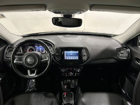 Used 2021 Jeep Compass Latitude w/ Sun and Sound Group AWD/4WD image 16