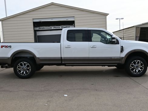 Used 2022 Ford F350 Lariat w/ Lariat Ultimate Package image 7