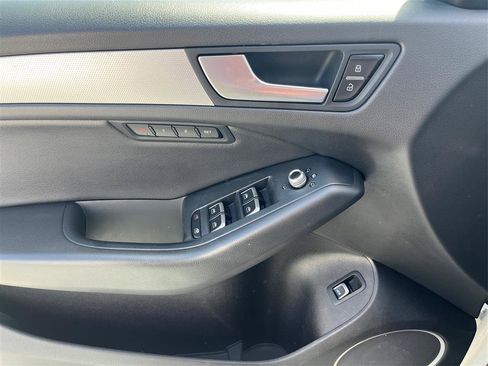 Used 2017 Audi Q5 2.0T Premium Plus w/ Technology Package image 20