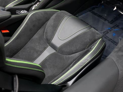 Used 2023 McLaren 720S Performance image 40