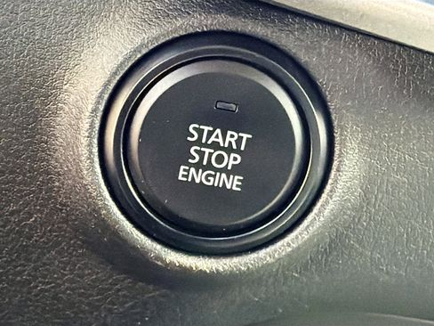 Used 2024 MAZDA MAZDA3 s image 34