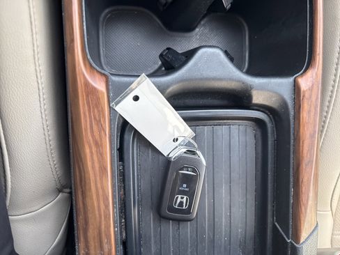 Certified 2022 Honda CR-V Touring image 26