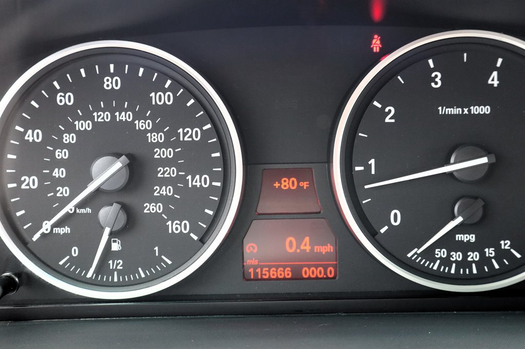 Used 2008 BMW 550i Sedan w/ Sport Pkg RWD image 23