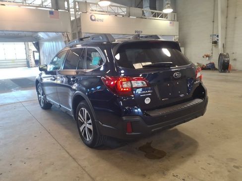 Used 2018 Subaru Outback 2.5i Limited AWD/4WD image 4