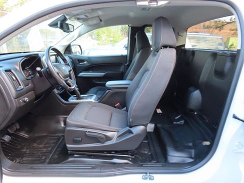 Used 2022 Chevrolet Colorado LT w/ Fleet Safety Package image 16