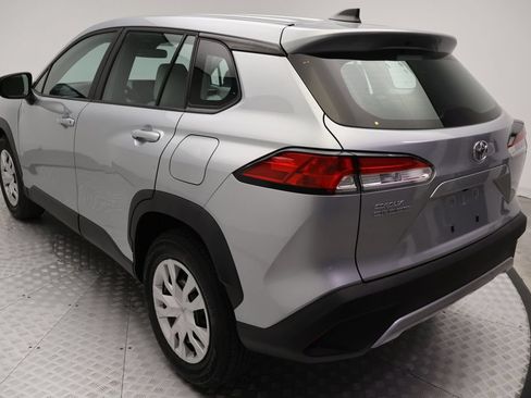 Certified 2022 Toyota Corolla Cross L FWD image 11
