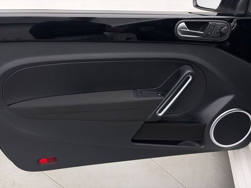 Used 2014 Volkswagen Beetle GSR image 13