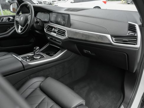 Used 2023 BMW X5 xDrive45e w/ Climate Comfort Package AWD/4WD image 42