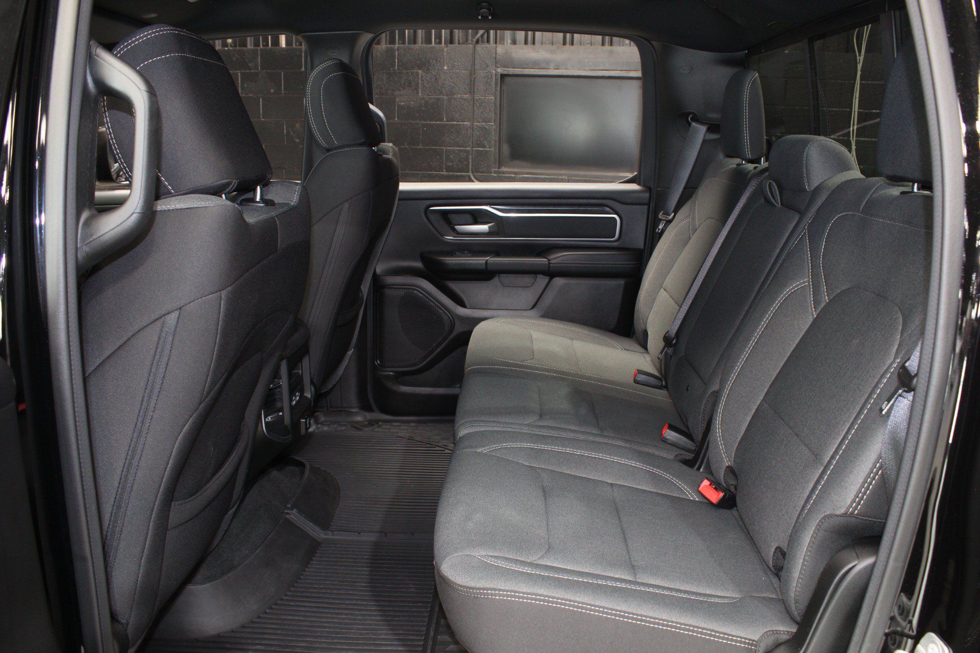 Used 2022 RAM 1500 Big Horn AWD/4WD image 45