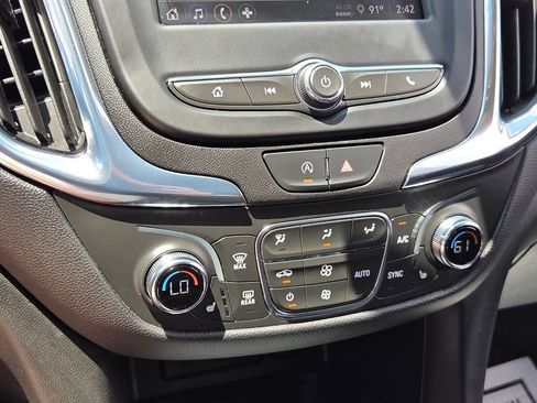 Used 2023 Chevrolet Equinox LT w/ Driver Convenience Package AWD/4WD image 25