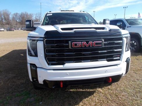 New 2026 GMC Sierra 2500 AT4 w/ AT4 Premium Plus Package image 7