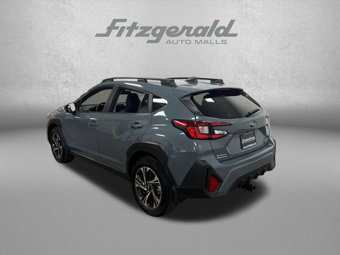 Used 2024 Subaru Crosstrek 2.0i Premium AWD/4WD image 3