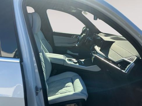 New 2026 BMW X5 xDrive40i AWD/4WD image 15