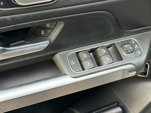 Certified 2023 Mercedes-Benz GLB 250 image 12