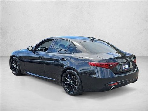 Used 2017 Alfa Romeo Giulia RWD image 7