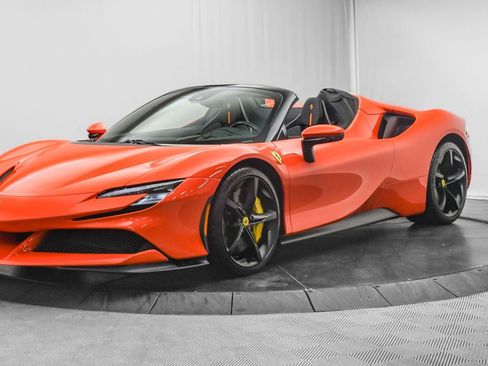 Used 2025 Ferrari SF90 Spider image 4