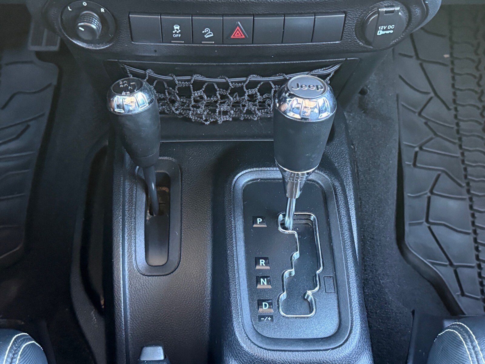Used 2012 Jeep Wrangler Unlimited Sport AWD/4WD image 19