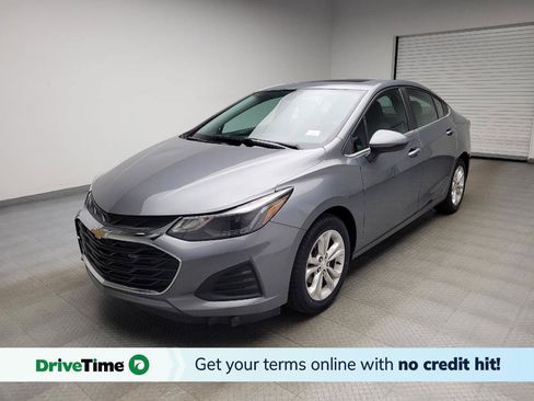 Used 2019 Chevrolet Cruze LT w/ Sun And Sound Package FWD image 1