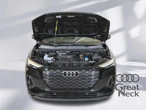 Used 2024 Audi Q4 e-tron Premium AWD/4WD image 16