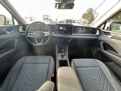 New 2026 Volkswagen Tiguan SE AWD/4WD image 10
