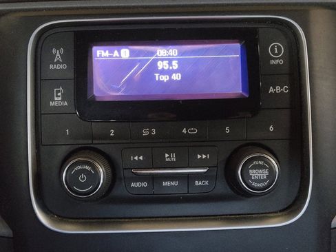 Used 2014 RAM 1500 Express image 25