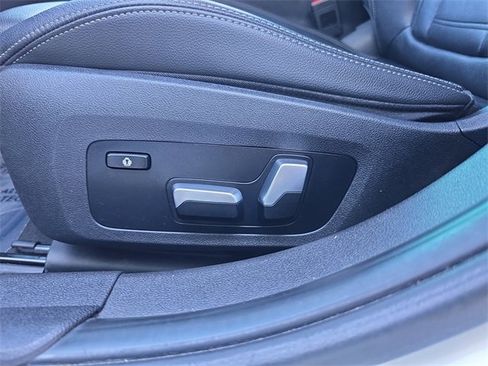 Used 2019 BMW 330i Sedan image 19