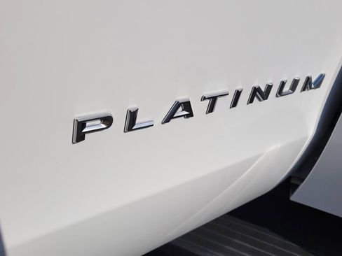 New 2025 Ford Expedition Platinum w/ Driver's Package image 17