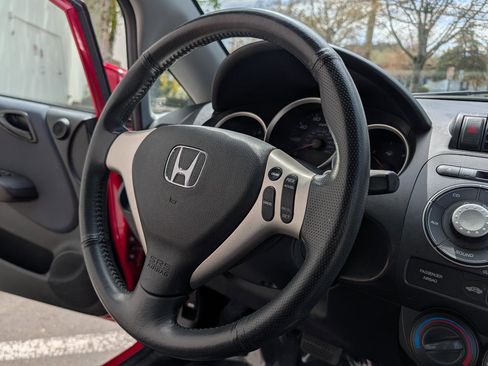 Used 2008 Honda Fit Sport image 16