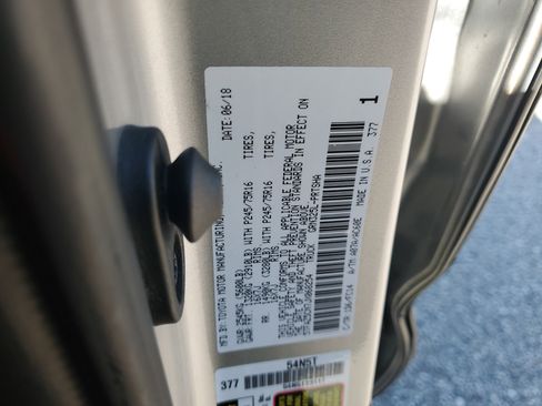 Used 2018 Toyota Tacoma SR5 image 33