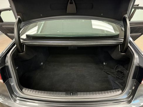 Used 2018 Genesis G80 3.3T Sport RWD image 11