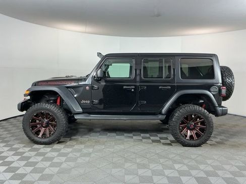 Used 2019 Jeep Wrangler Unlimited Rubicon w/ Uconnect 4C Nav & Sound Group image 8