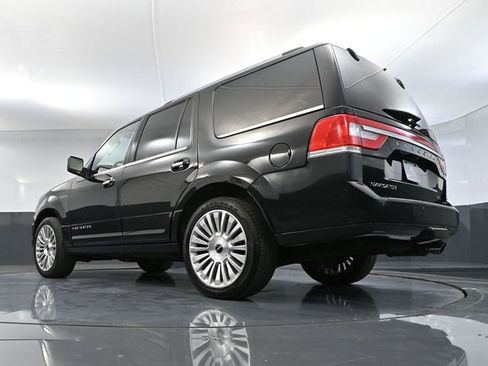 Used 2015 Lincoln Navigator 4WD image 57