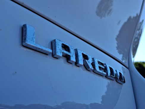 Used 2023 Jeep Grand Cherokee L Laredo AWD/4WD image 23