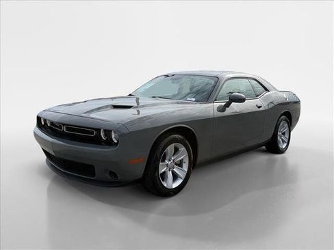 Used 2023 Dodge Challenger SXT RWD image 1