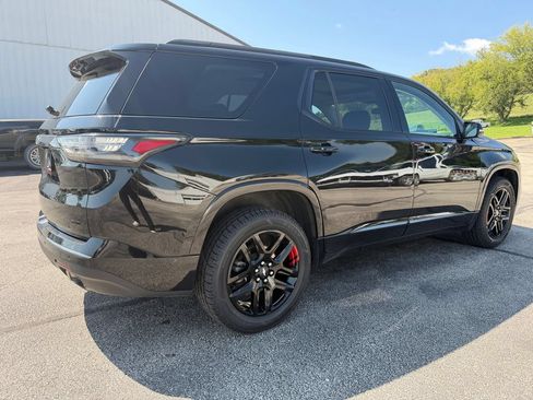 Used 2020 Chevrolet Traverse Premier w/ Redline Edition AWD/4WD image 5