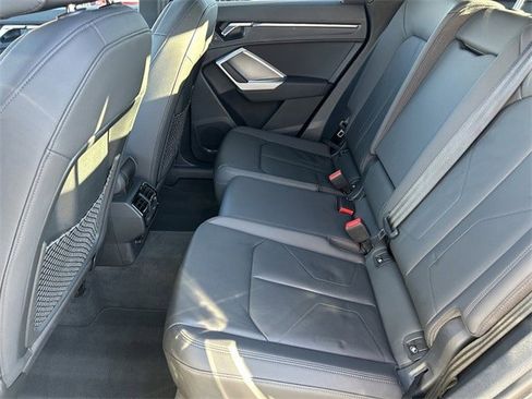 Used 2020 Audi Q3 2.0T Premium w/ Convenience Package image 18